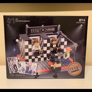 kpop TVXQ/DBSK *limited edition* lego set (SM ENT)